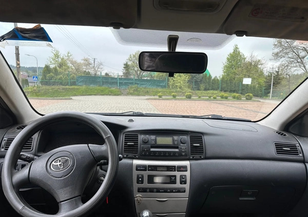 Toyota Corolla cena 6900 przebieg: 191000, rok produkcji 2004 z Choroszcz małe 37